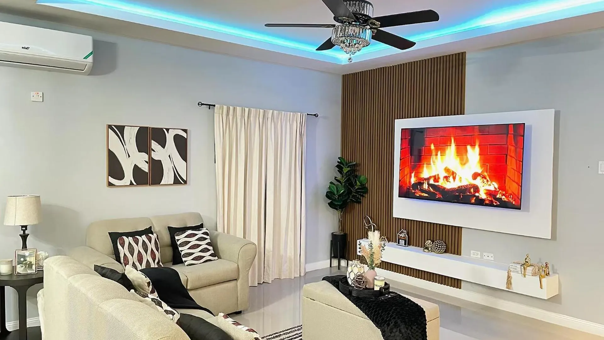 Truth Luxury Suite location